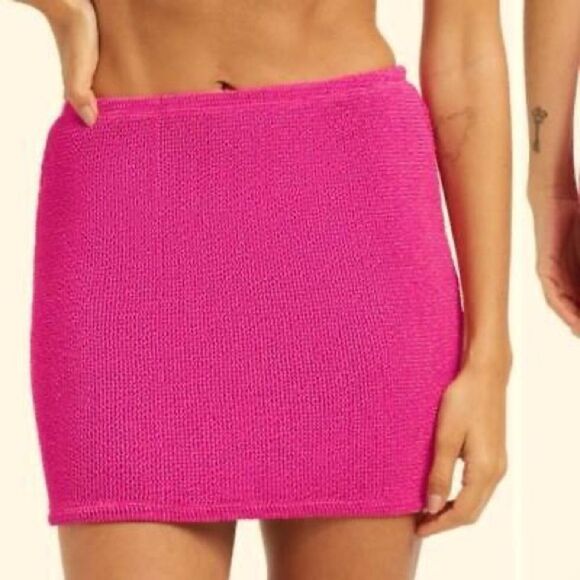 NWT Good American Always Fits Mini Skirt- Bright Pink - Picture 3 of 5